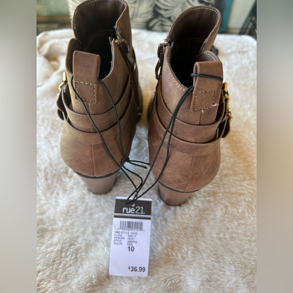 NWT beautiful ankle boots, never used. Cute buckle design. - Picture 12 of 13